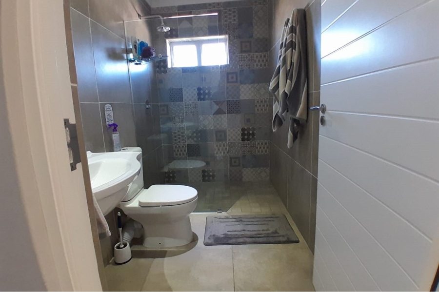 4 Bedroom Property for Sale in Yzerfontein Western Cape